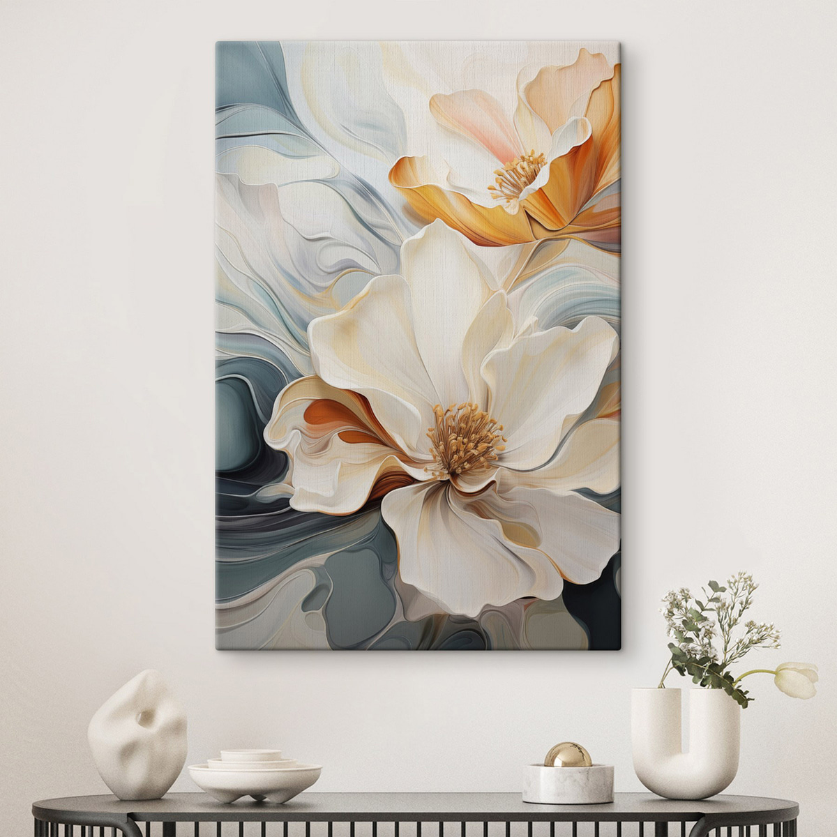 Abstracte grote bloem met witte, oranje en blauwgroene bloemblaadjes, gestructureerde achtergrond — interieur 2
