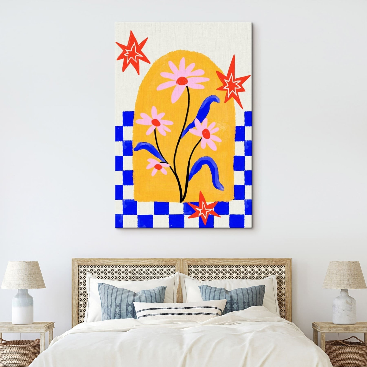 Felle bloemen op een gele achtergrond met een blauw patroon — interieur 2