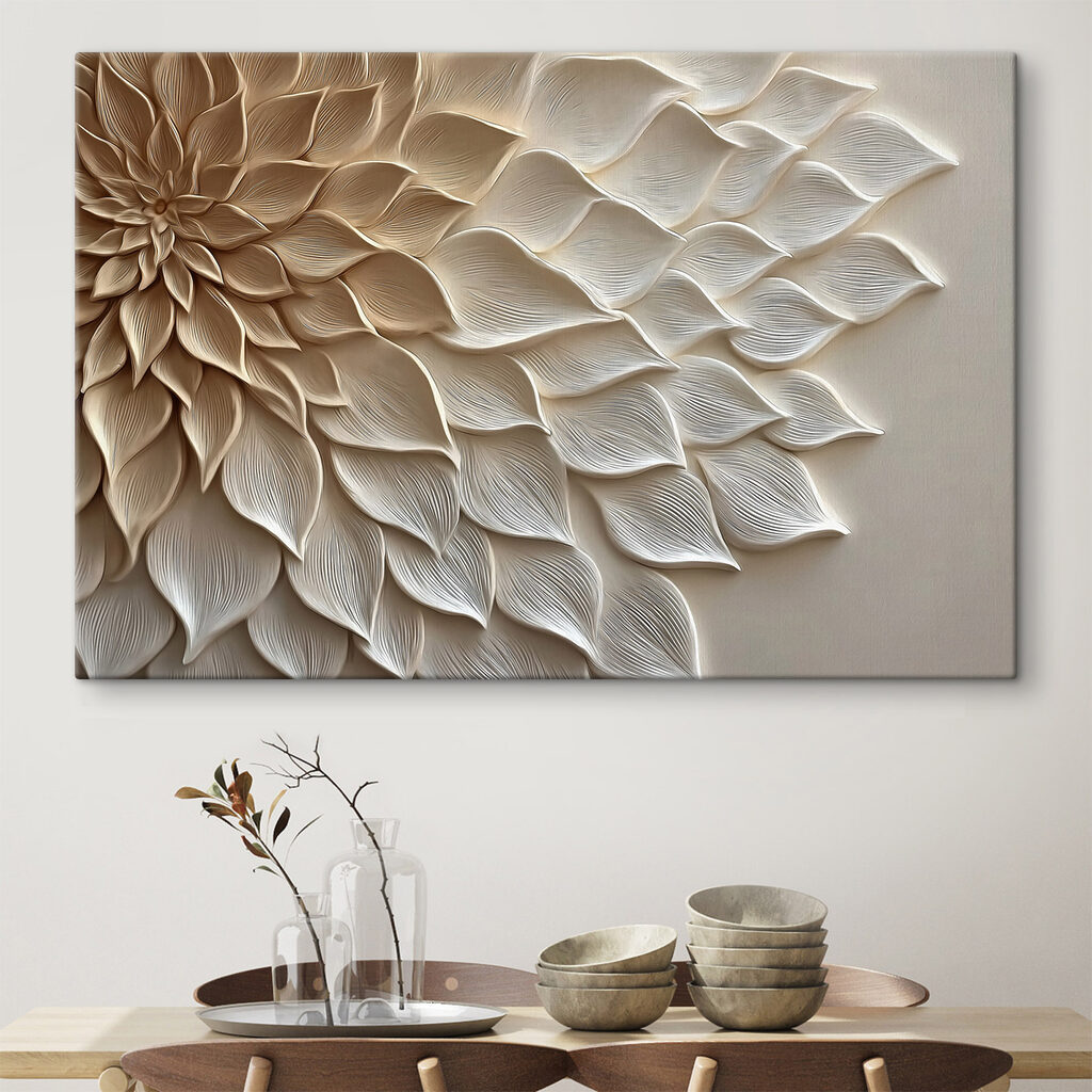Elegant bloemmotief in zachte tinten in een interieur