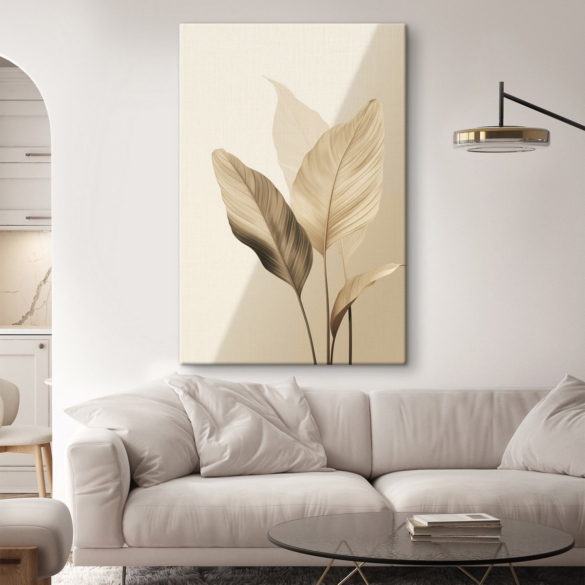 Grote tropische bladeren in beige- en bruintinten, lichte achtergrond — interieur 2