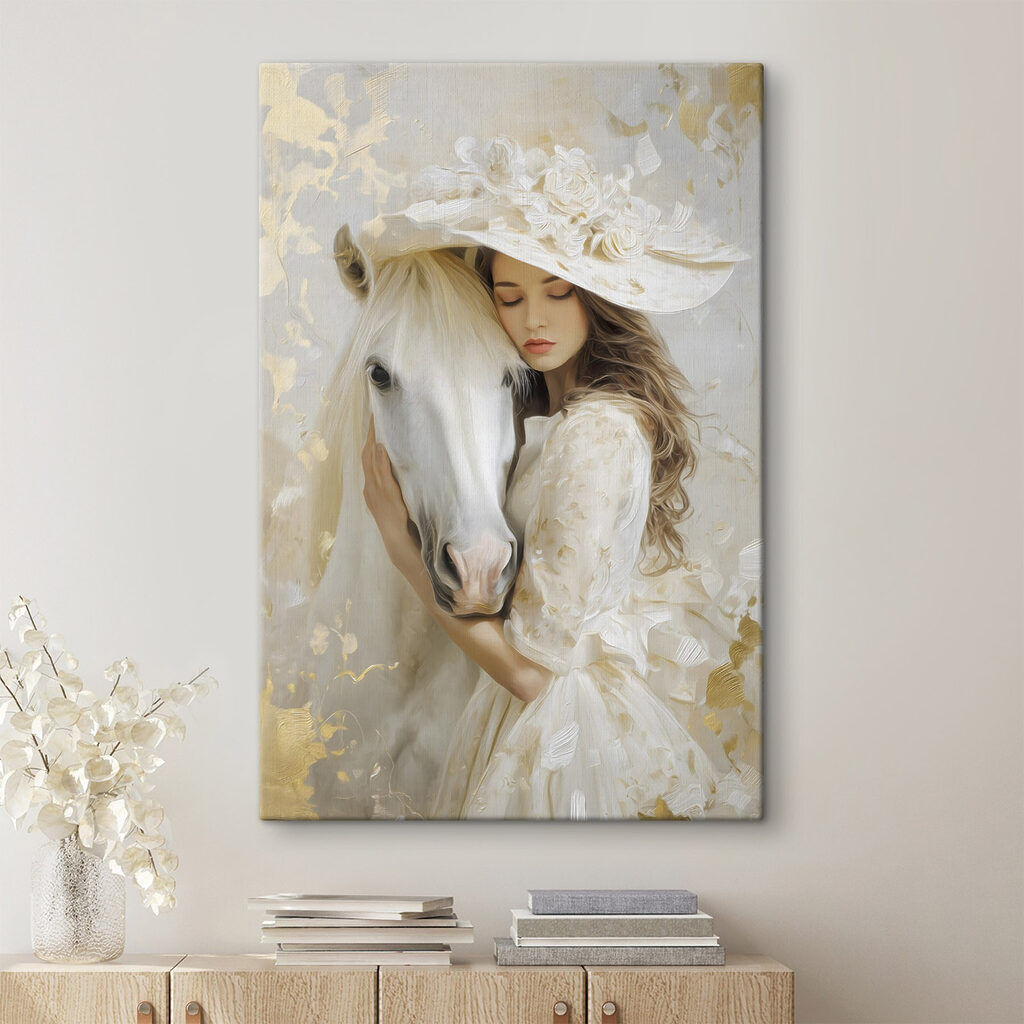 Vrouw in een witte jurk en hoed die een paard omhelst in een interieur