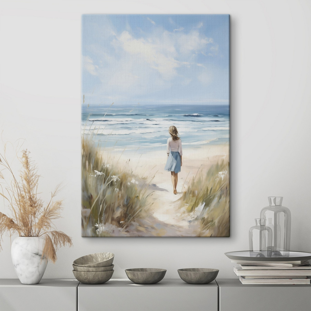 Een meisje dat naar de zee loopt, naar een schilderij — interieur 2