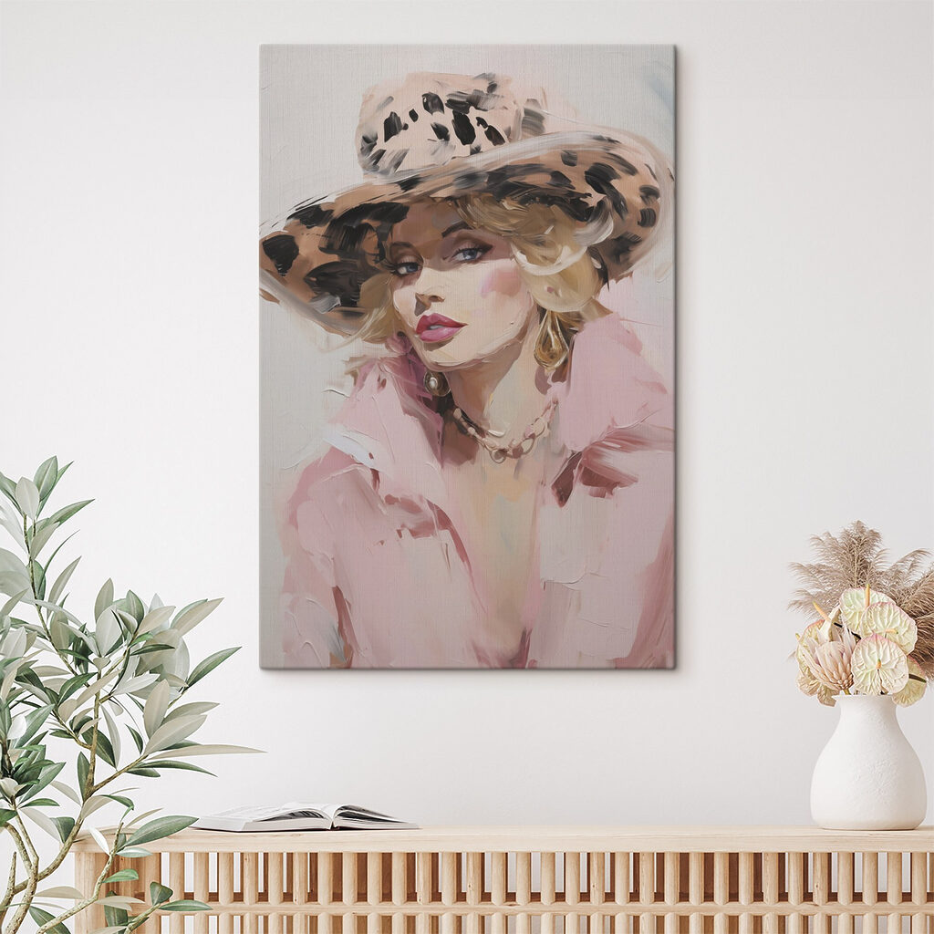 Schilderij van een vrouw met een hoed op — interieur 2