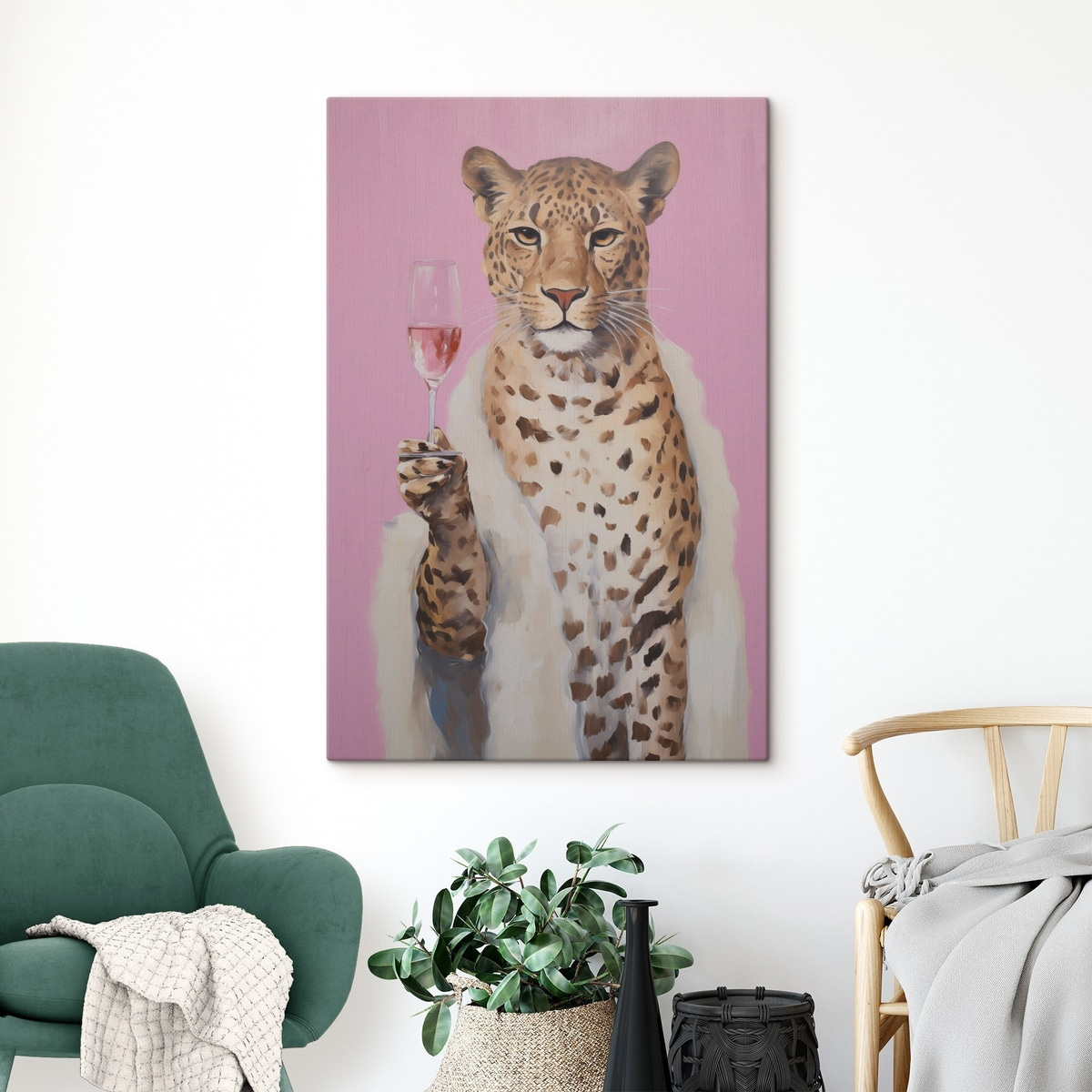 Luipaard met een glas rosé — interieur 1