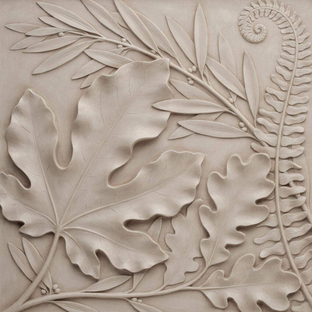 Monstera in zandkleurig reliëf — volledig ontwerp