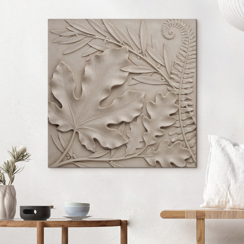 Monstera in zandkleurig reliëf — interieur 2