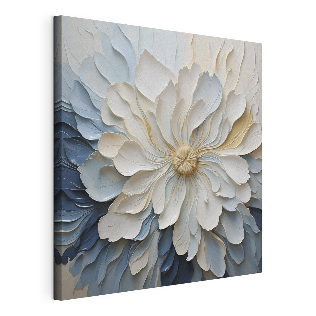 Witte bloem boven blauwtinten — productweergave
