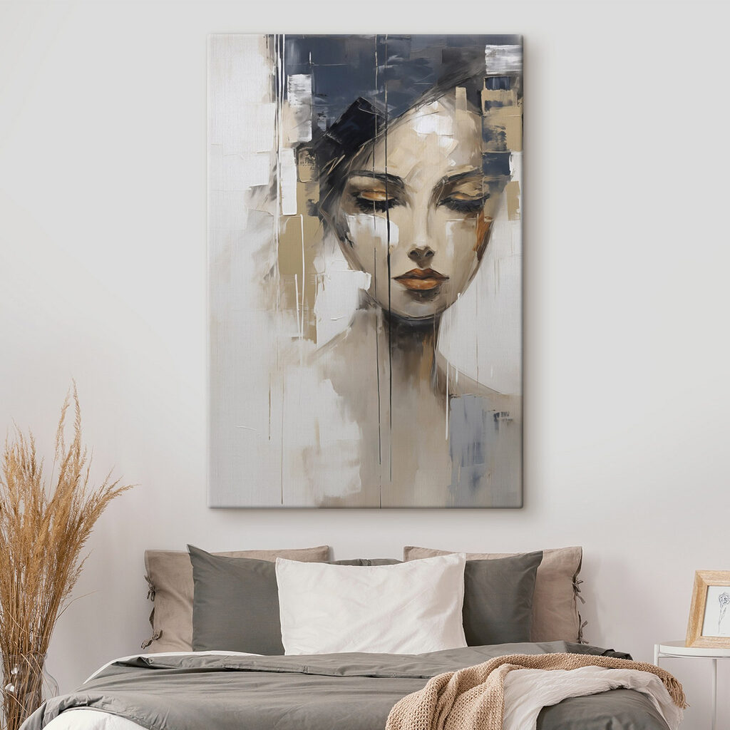 Vrouwenblik in goudgrijze verf — interieur 2