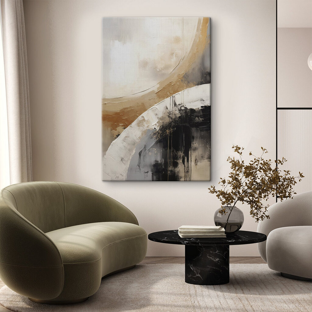 Brede goudboog boven zwart — interieur 1