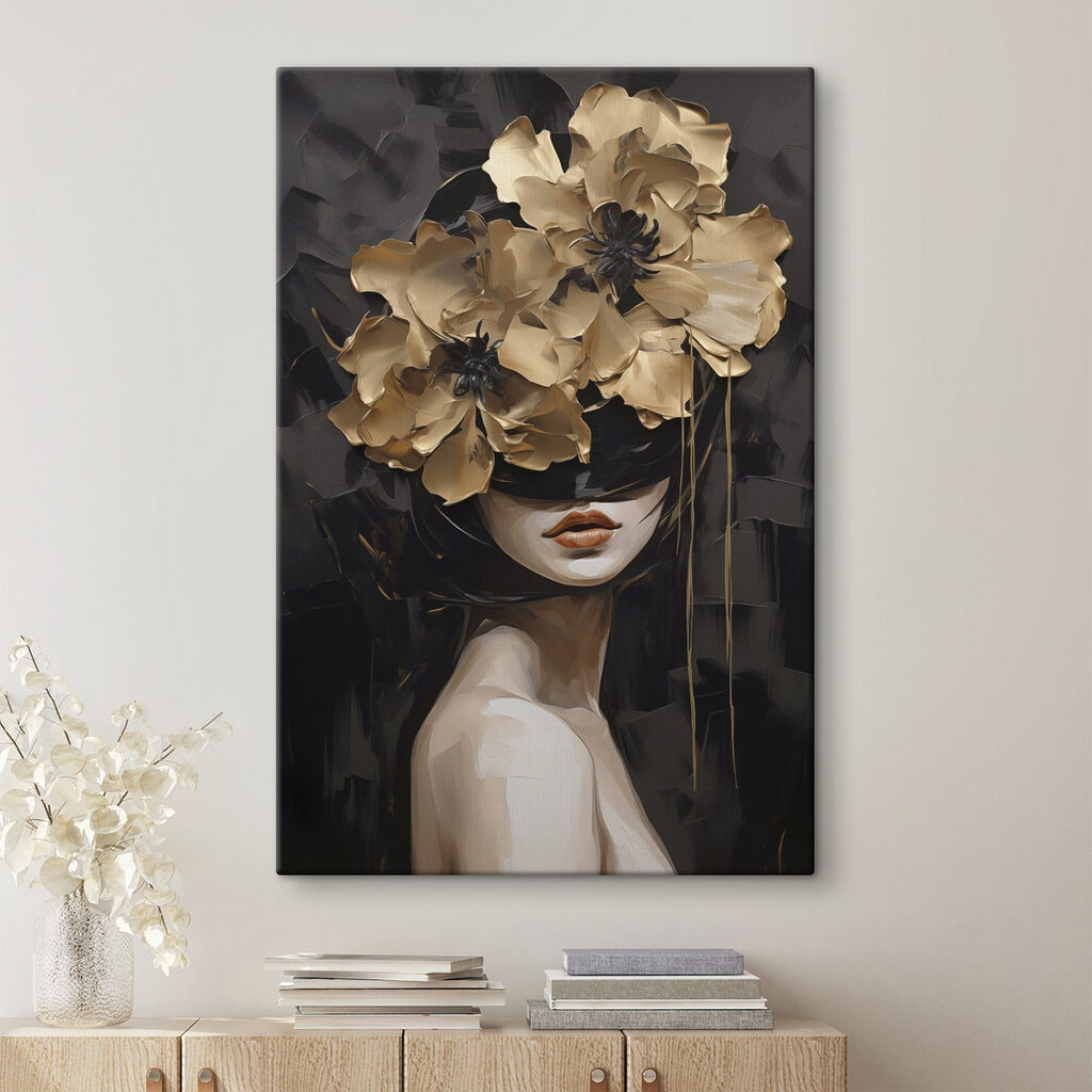 Vrouw achter gouden bloemen — interieur 2