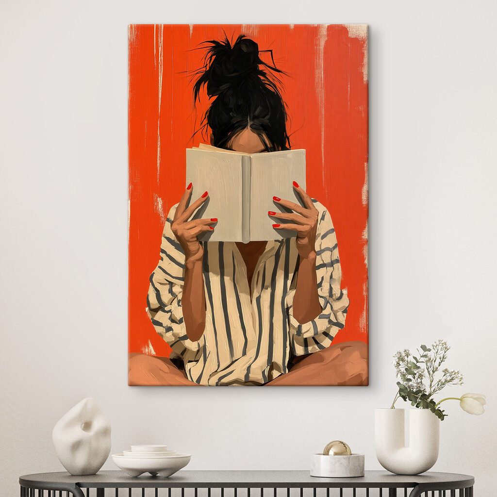 Lezende vrouw op oranje — interieur 1