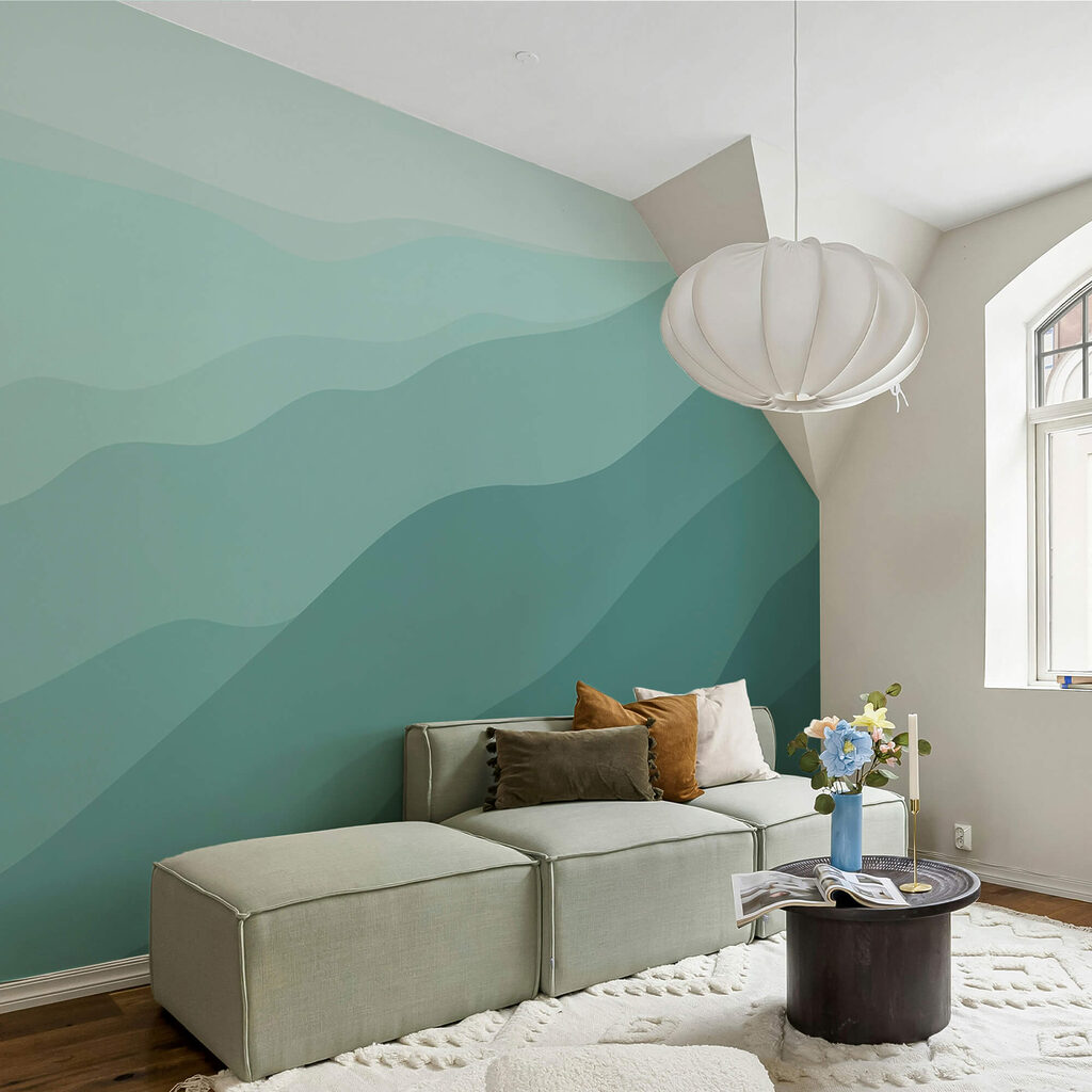 Groene heuvels met blauwe lucht in een interieur