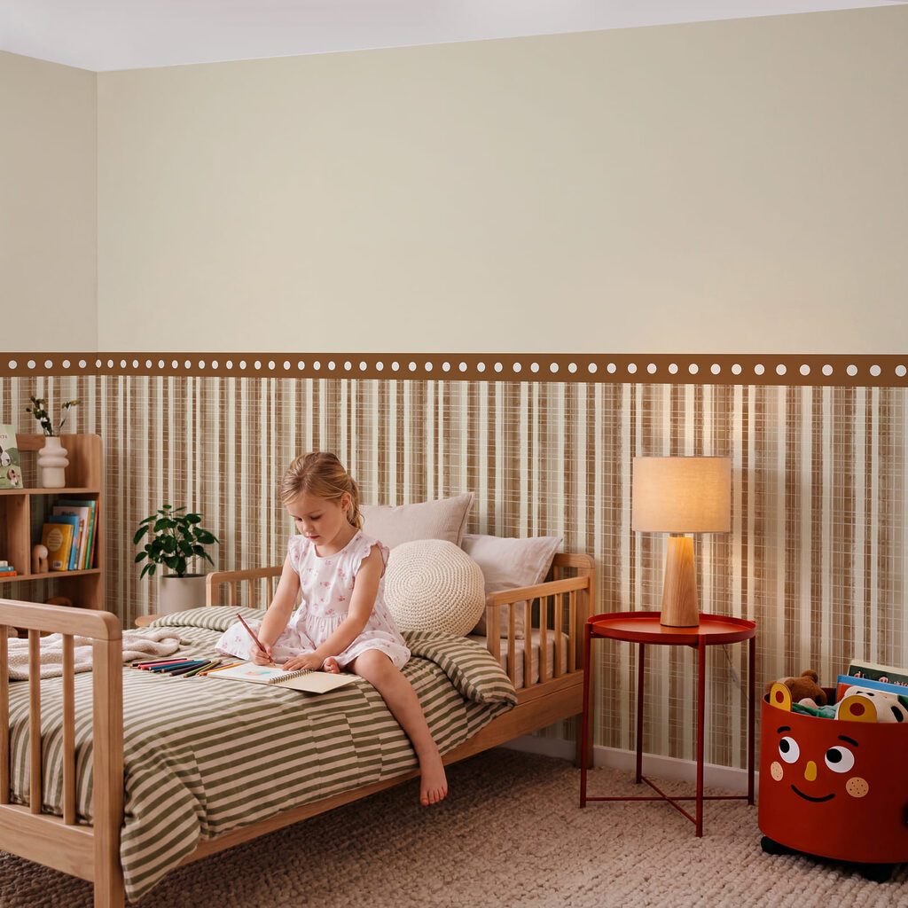 Strook bruin-wit gestreepte stof in een interieur