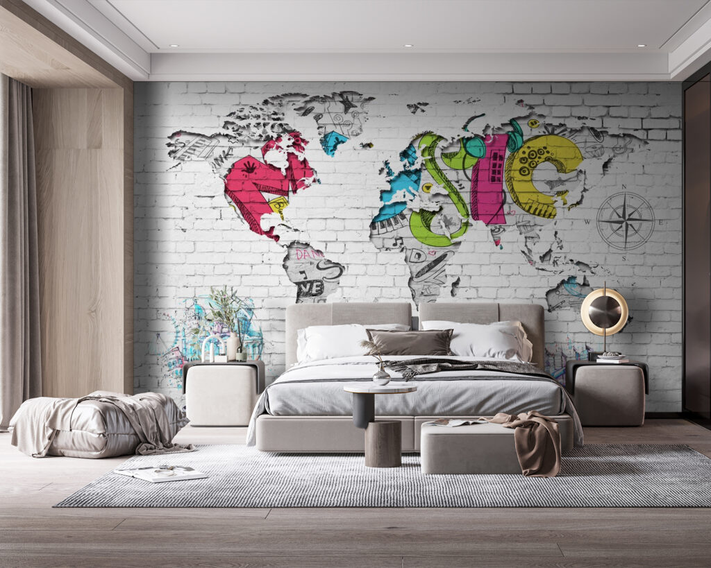 Kleurrijke wereldkaart met creatieve ontwerpen in een interieur