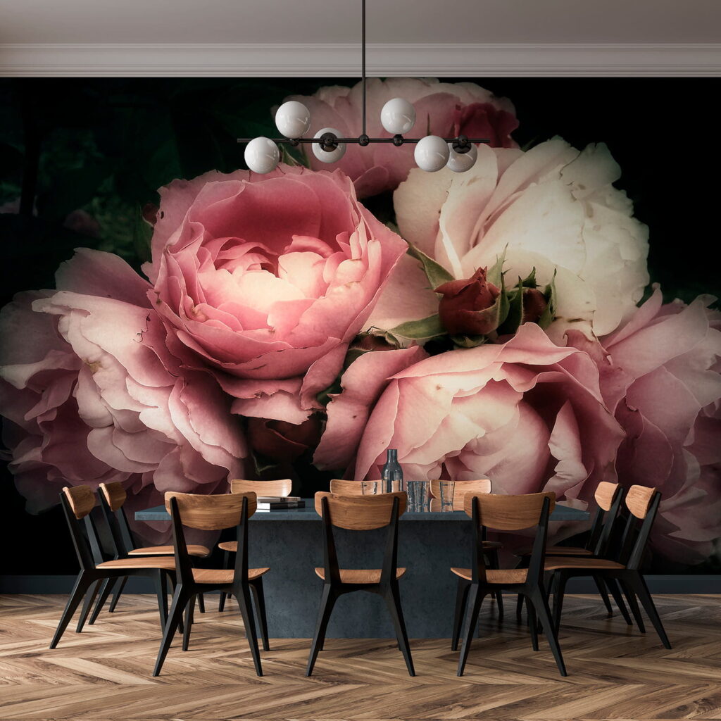 Groep roze en witte rozen in een interieur