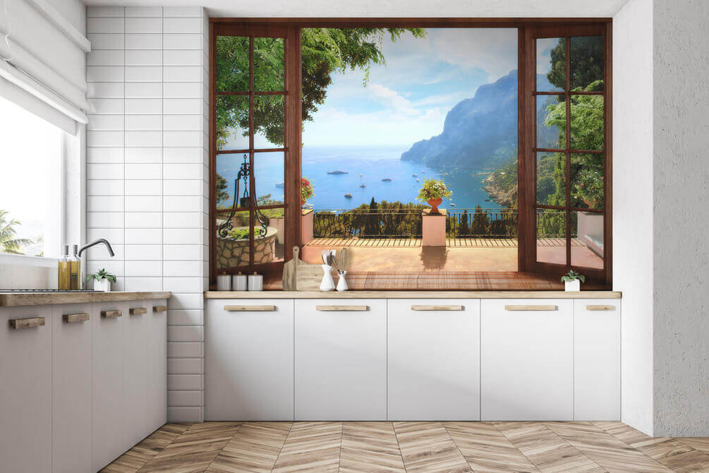 Balkon achter houten deuren — interieur 2