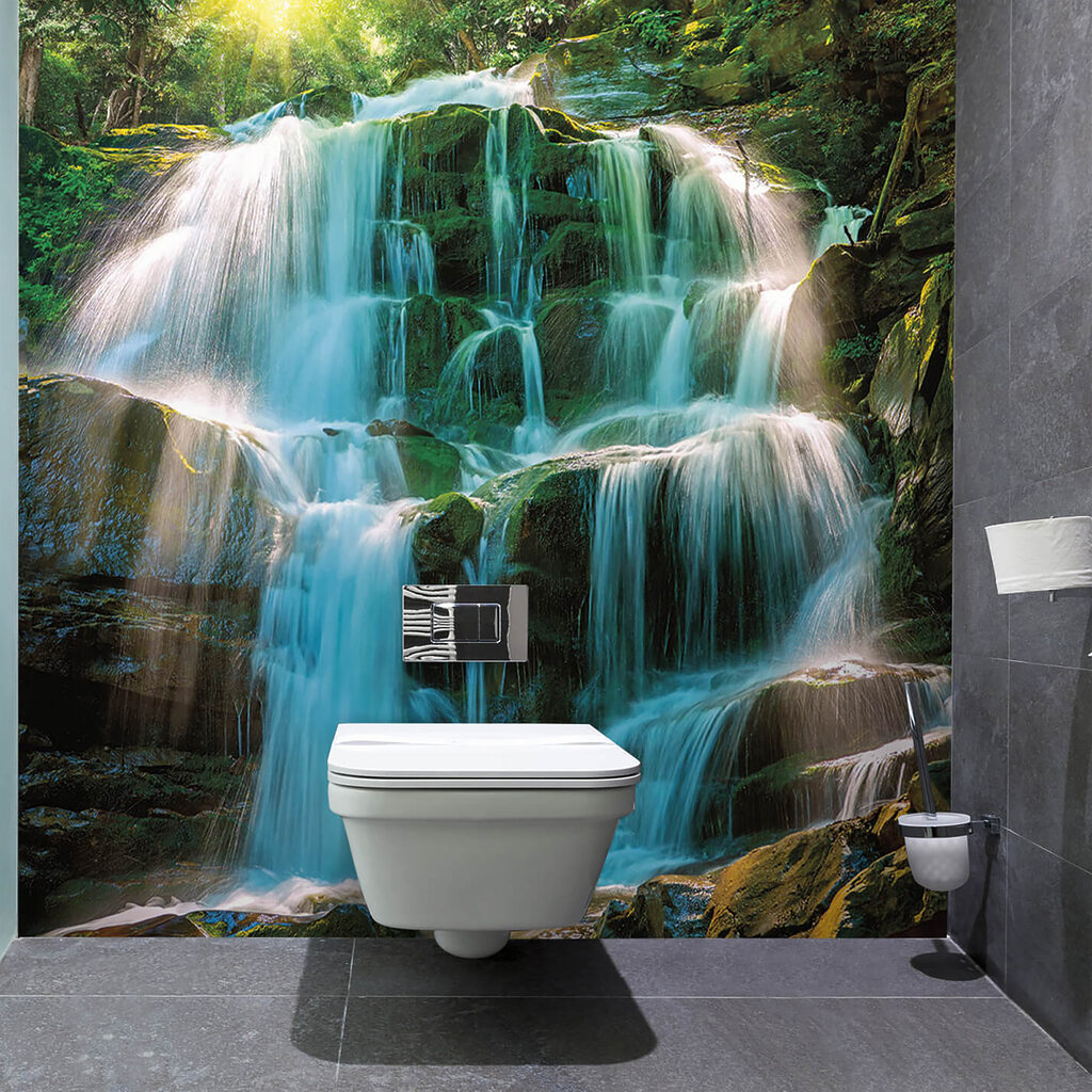 Waterval over bemoste rotsen — interieur 11