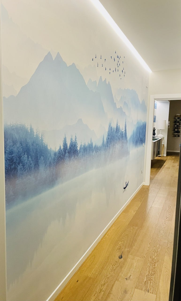 Bootje op blauw bergwater — interieur 2