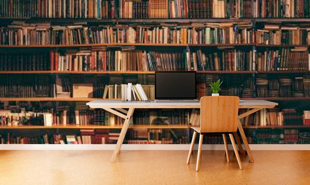 Boekenwand in warme kleuren — interieur 2