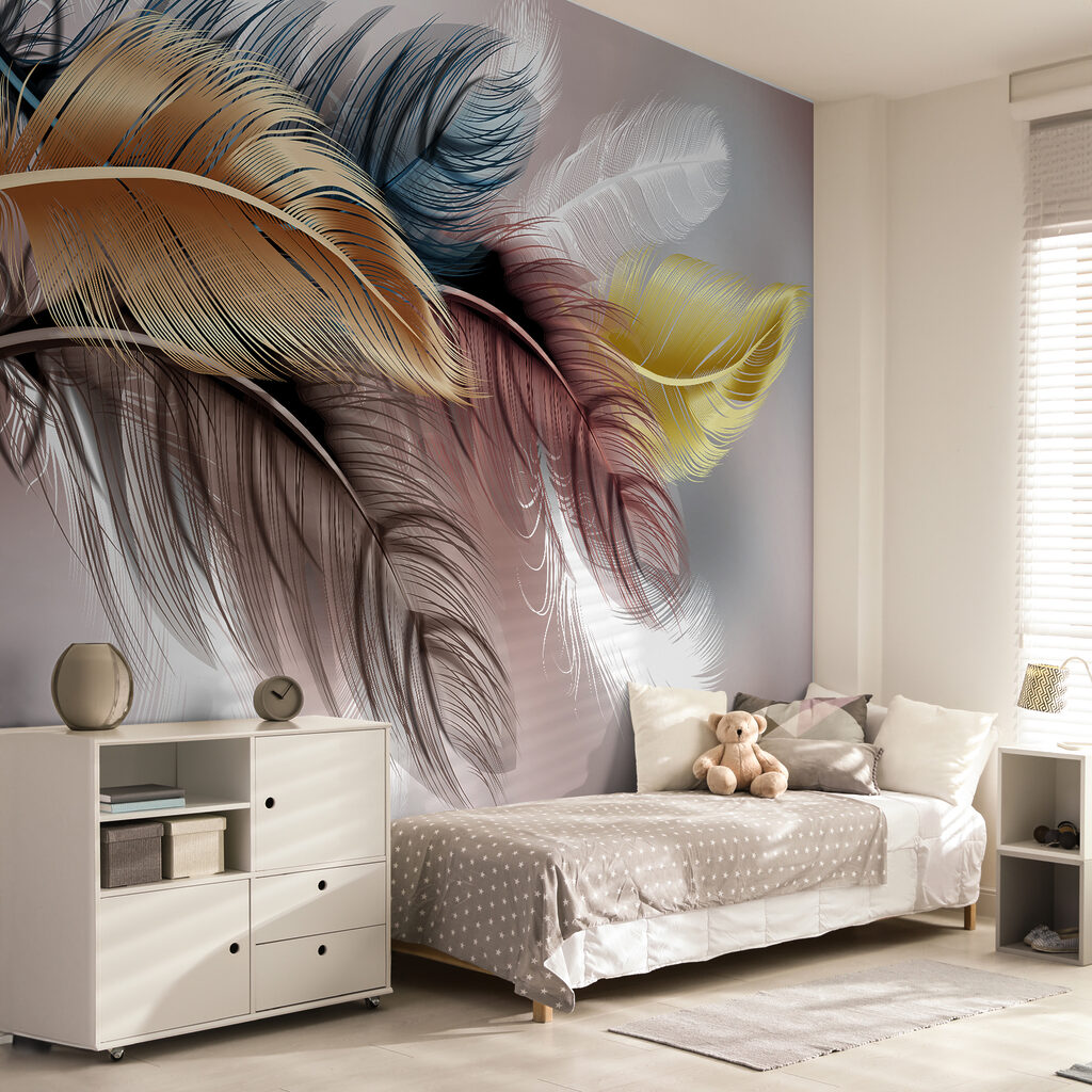 Gekleurde veren op zachtroze — interieur 6