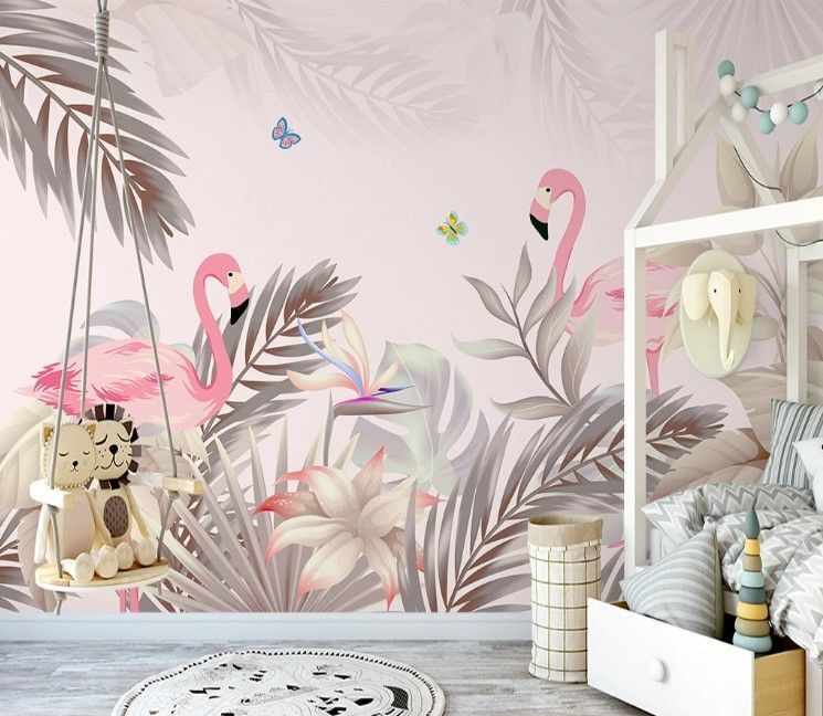 Roze flamingo's en bloemen in een interieur