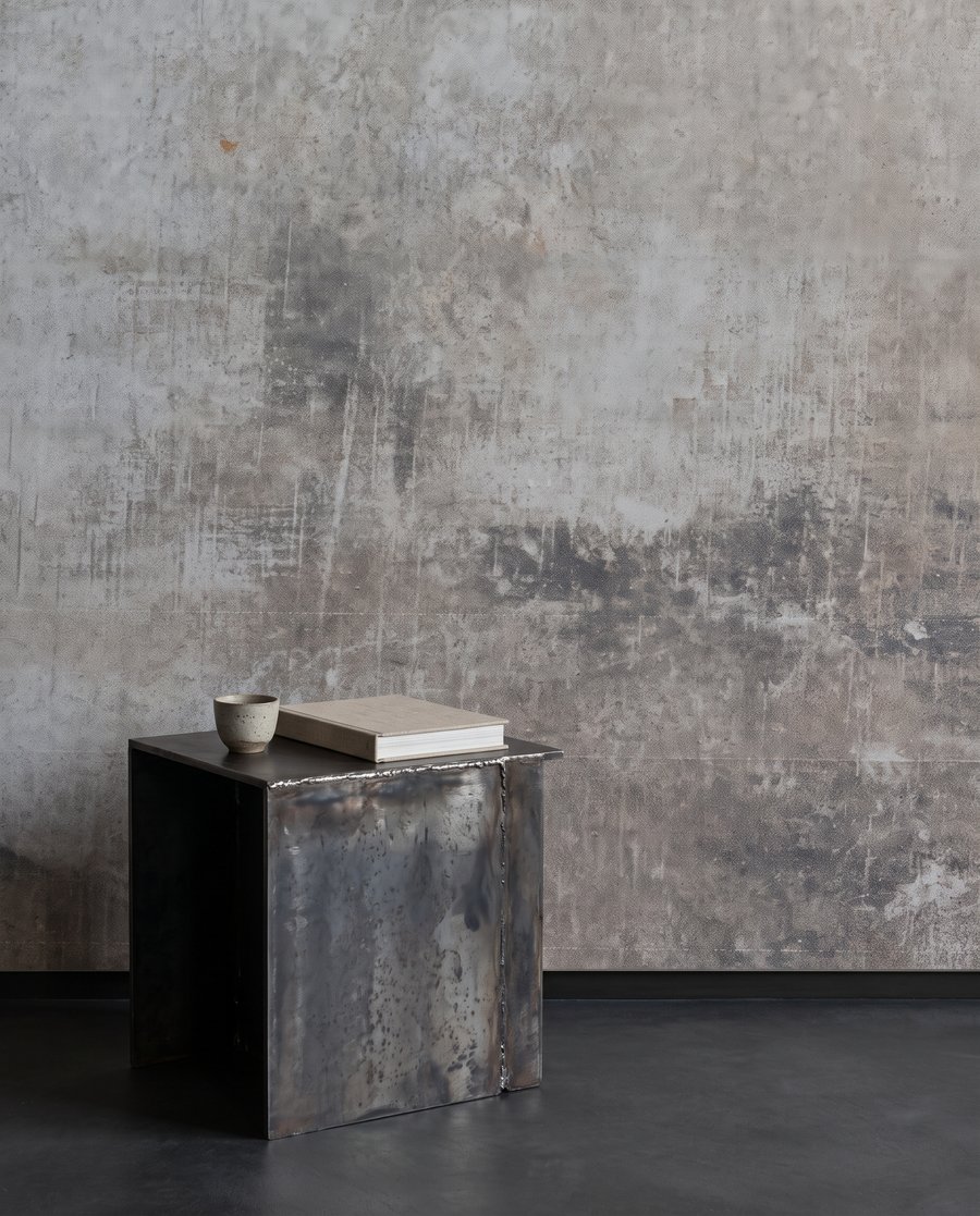 Verweerde verf in kleurwolken — interieur 5