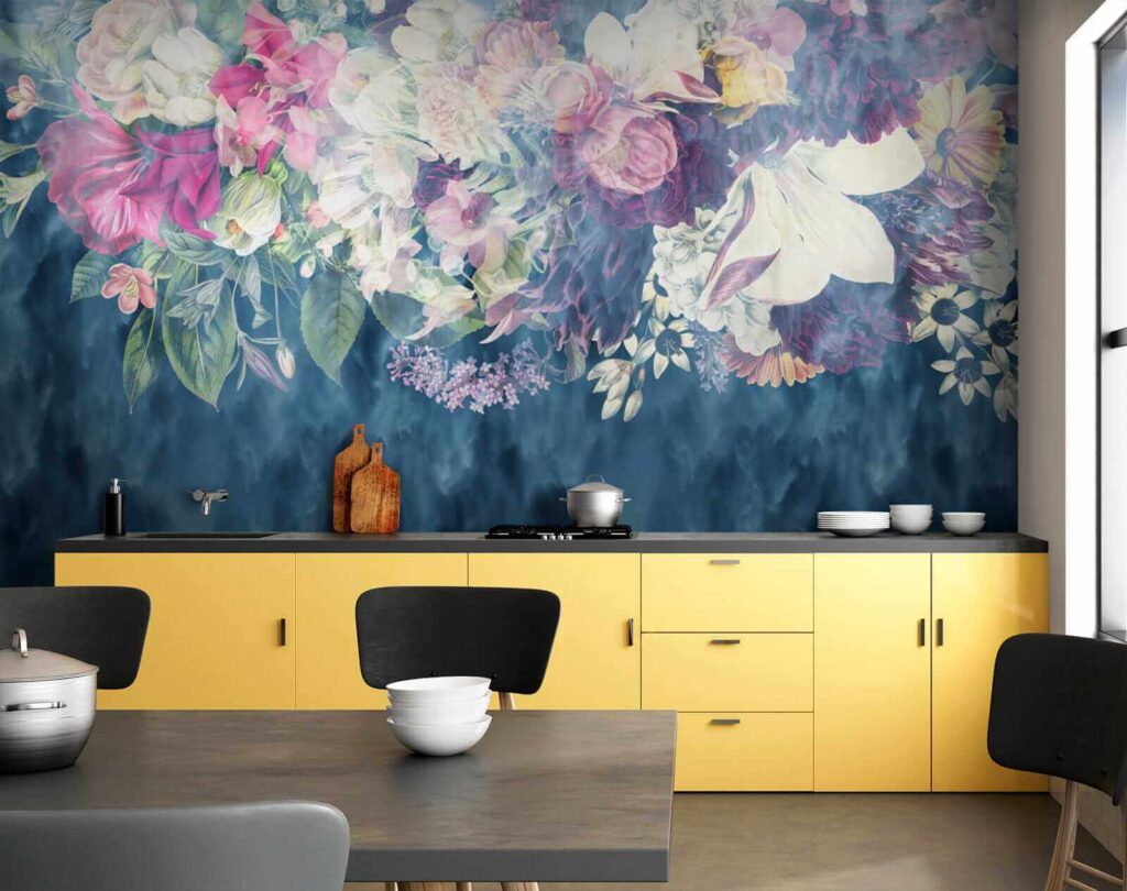 Bloemen boven diepblauwe verfstreken — interieur 8