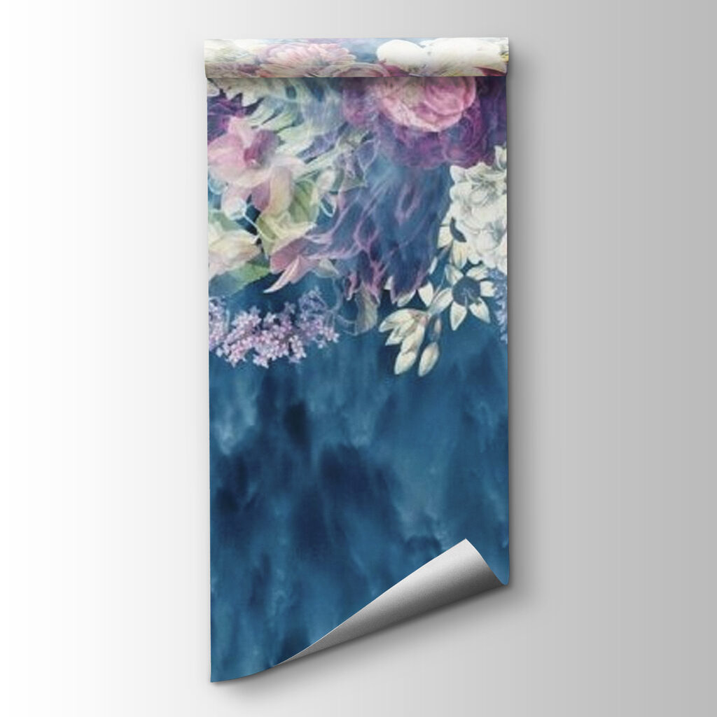 Bloemen boven diepblauwe verfstreken — productweergave