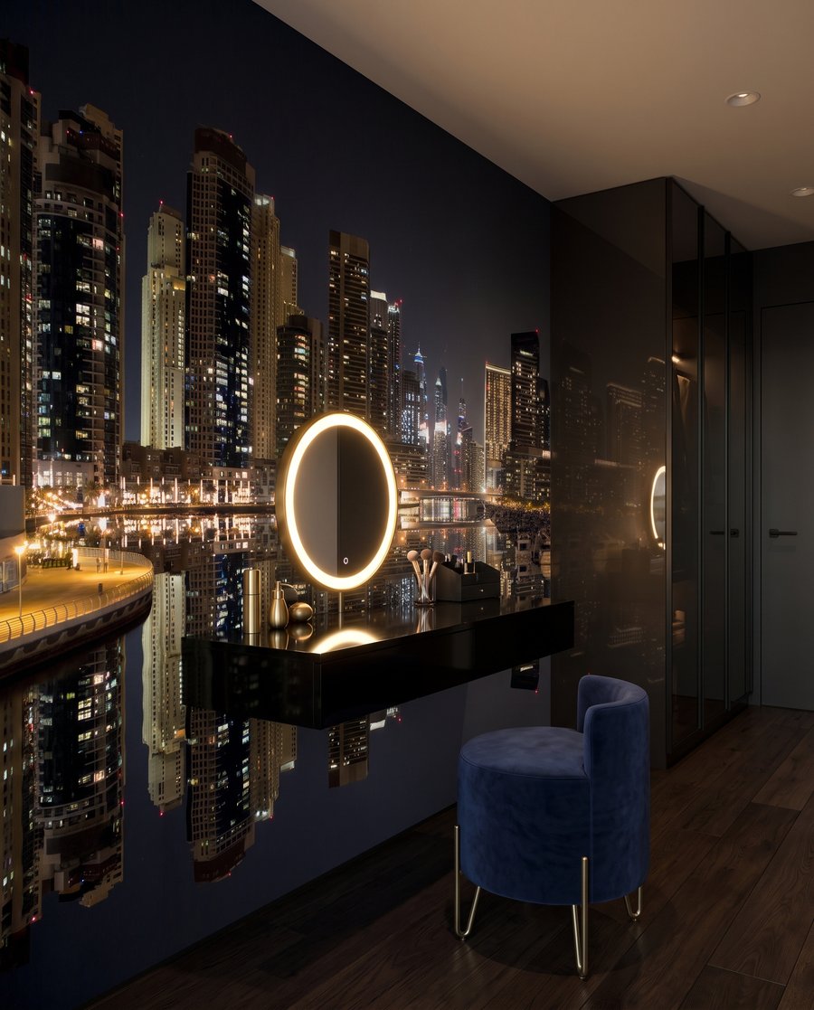 Nachtlichten langs het water in een interieur