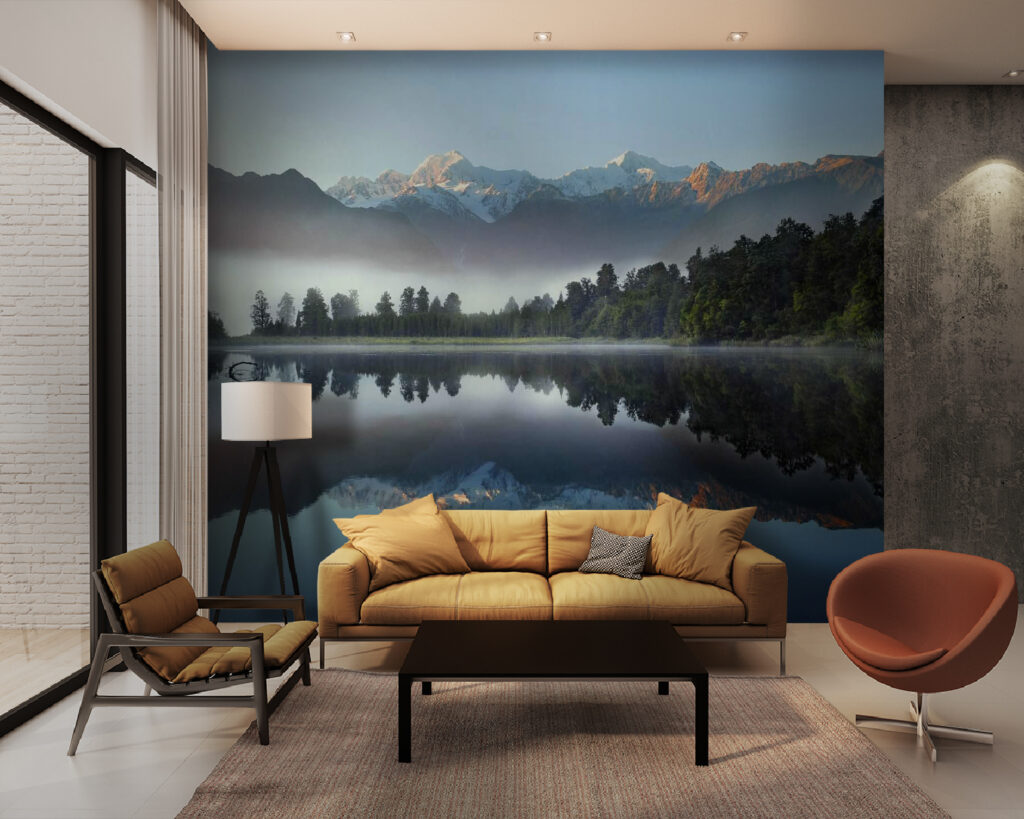 Bergen spiegelen in bosmeer — interieur 2