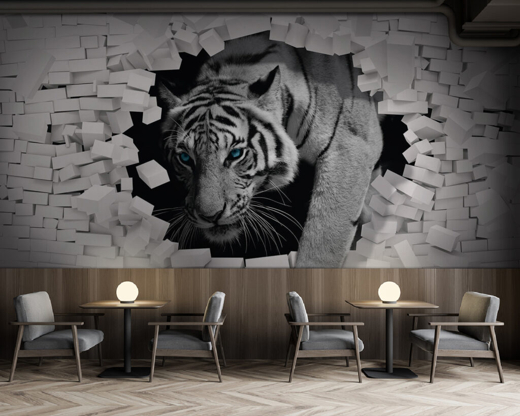 Een tijger die door een barrière breekt in een interieur