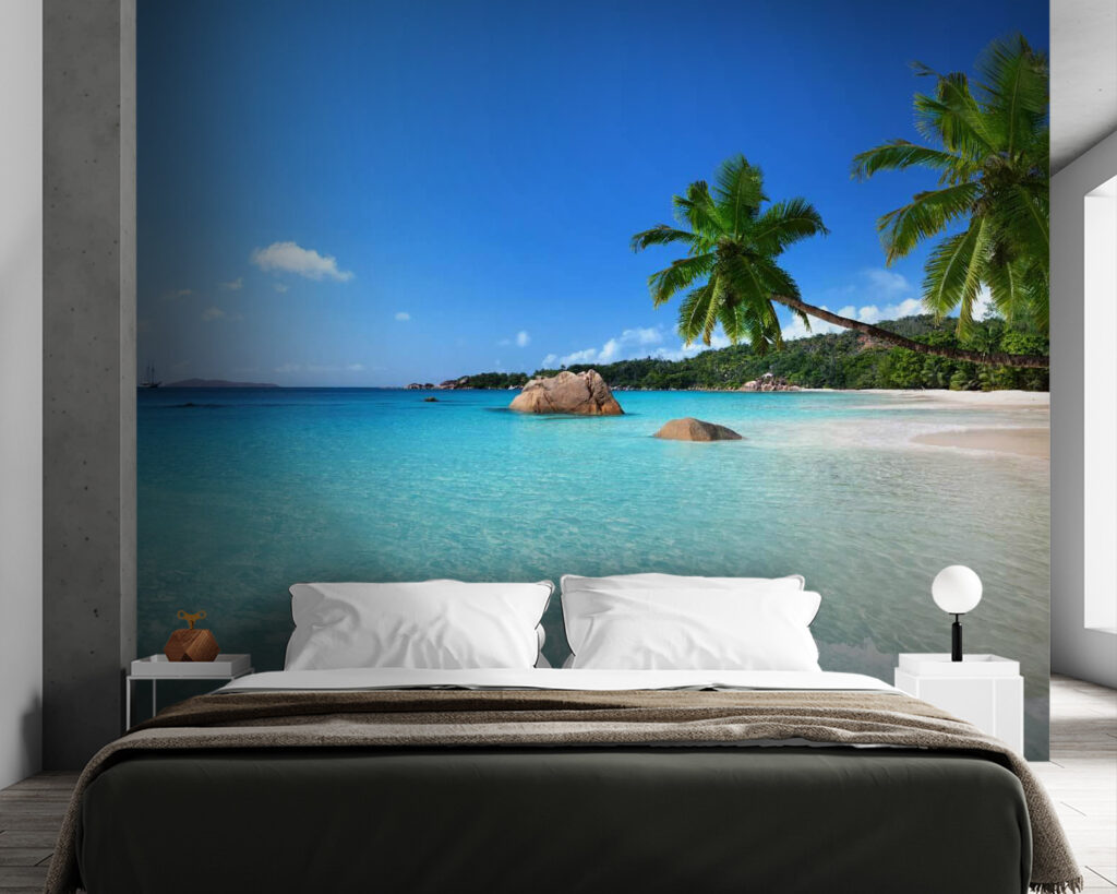 Strand met palmbomen en blauw water — interieur 2