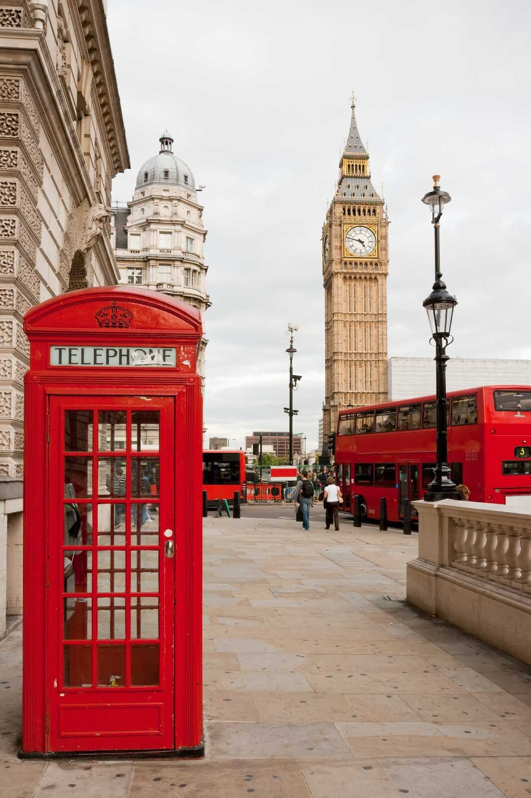 Telefooncel bij Big Ben — volledig ontwerp