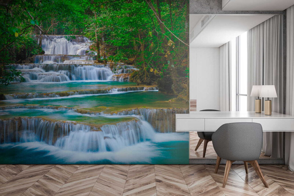 Water stroomt over bostreden — interieur 5