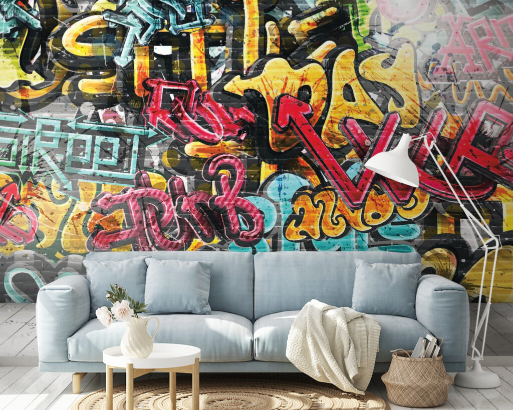 Kleurrijke graffiti bruist van creativiteit in een interieur