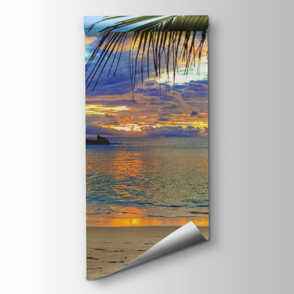 Strand met palmbomen en water — productweergave