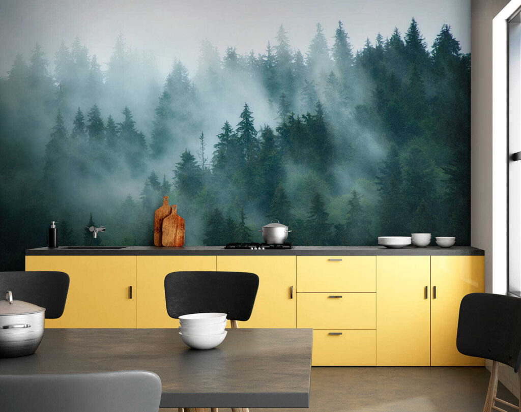 Nevel tussen donkergroene naaldbomen — interieur 7