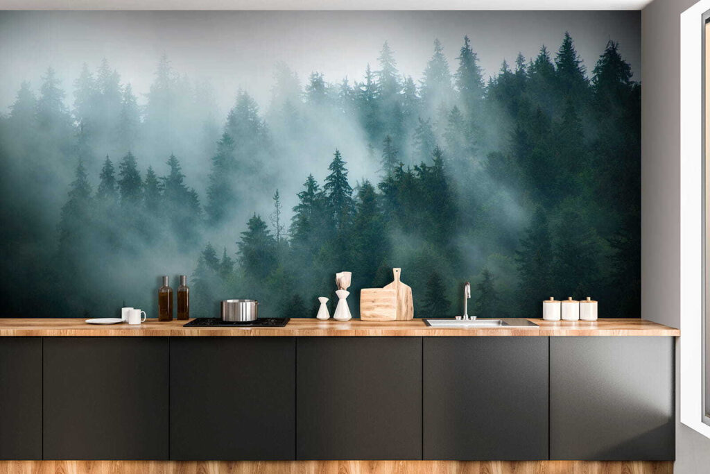 Nevel tussen donkergroene naaldbomen — interieur 9