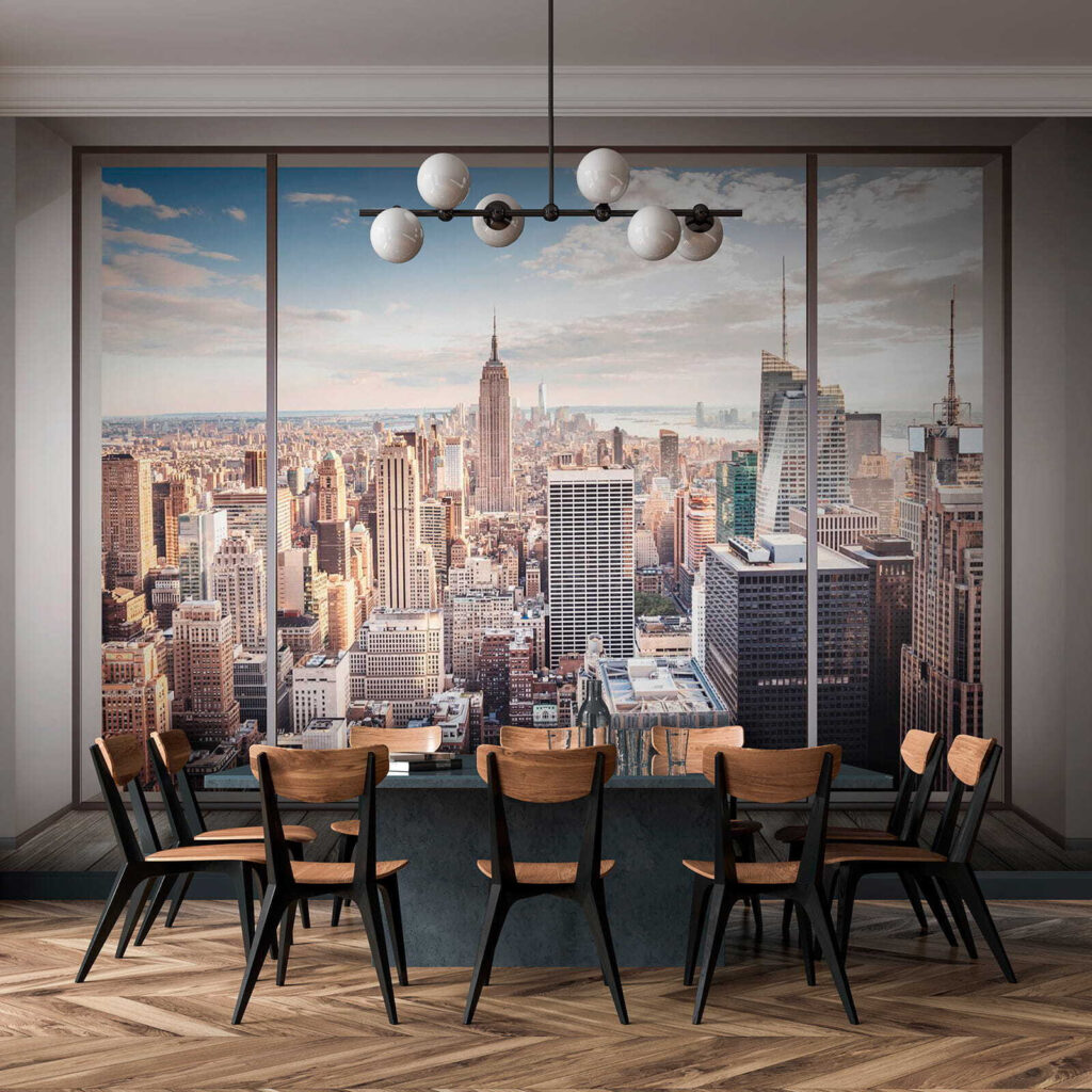 Skyline achter breed stadsraam — interieur 8