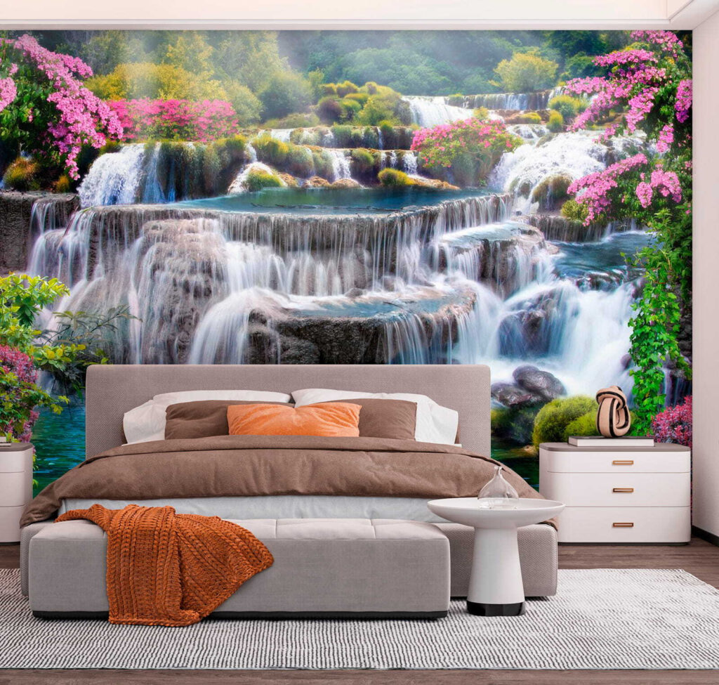 Waterval tussen roze heesters — interieur 4