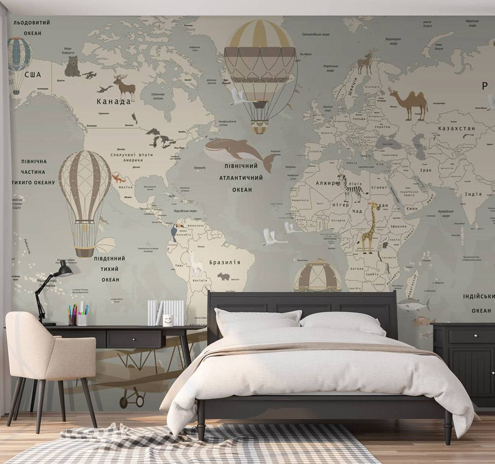 Wereldkaart met vliegtuigen en dieren in een interieur