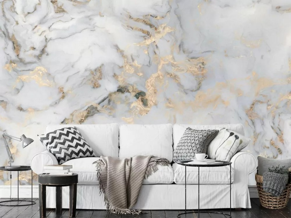 Elegante krullen in zachte kleuren in een interieur