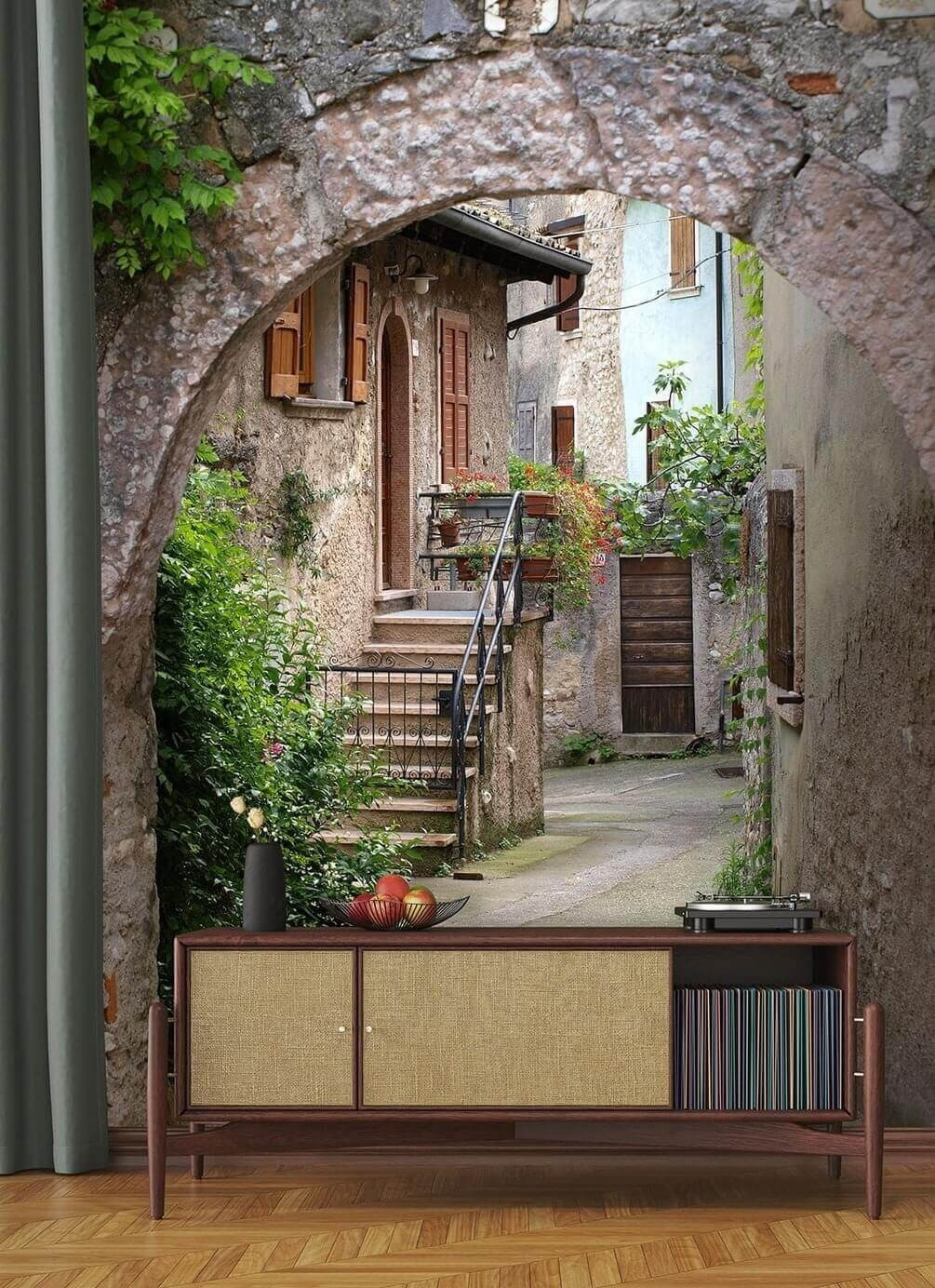 Oude steeg onder steenboog — interieur 2