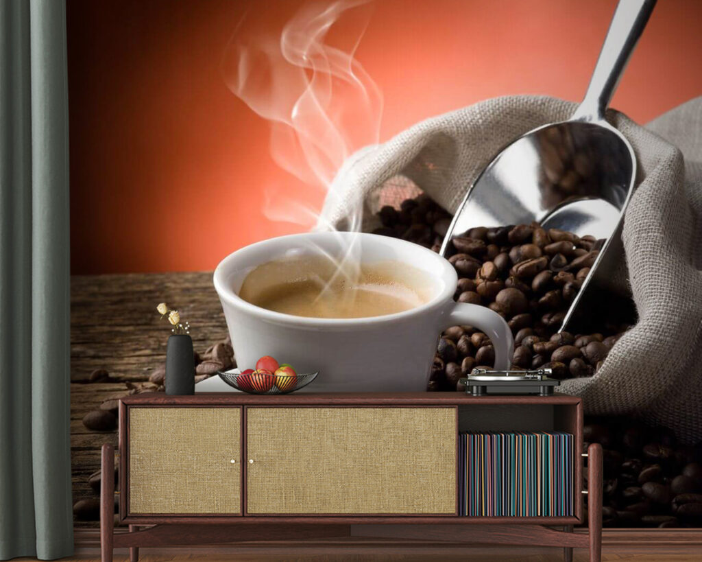 Dampende koffie tussen bonen — interieur 2