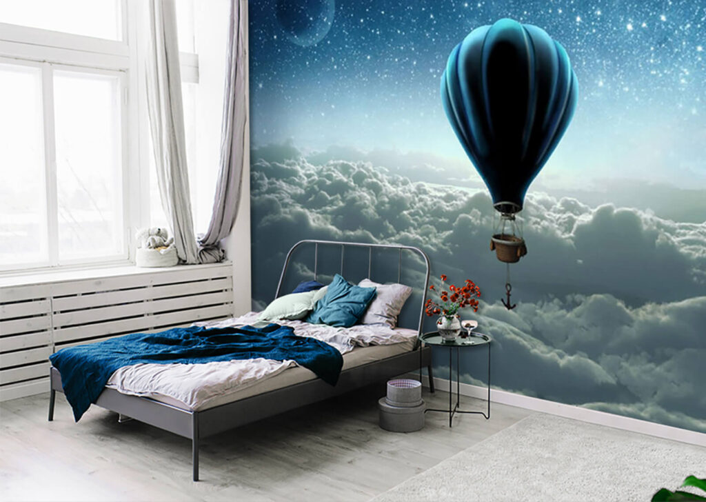 Luchtballon in de lucht in een interieur
