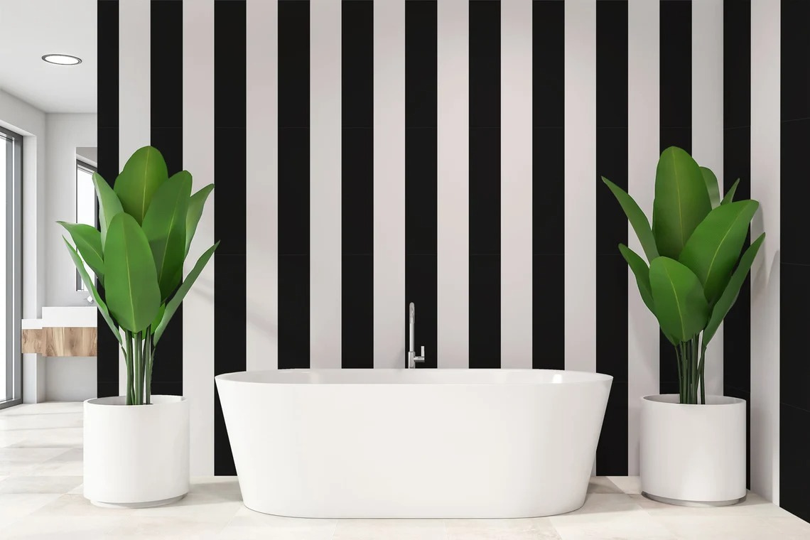 Brede verticale zwartwitbanen — interieur 1