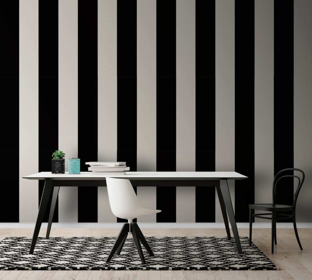 Brede verticale zwartwitbanen — interieur 3