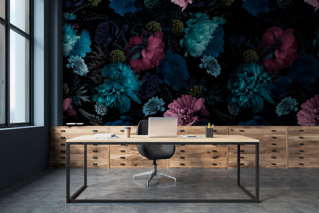 Blauwe bloemen op nachtzwart — interieur 2