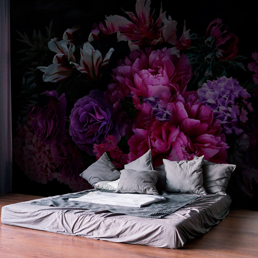 Paarsrode bloemen bij nacht — interieur 4