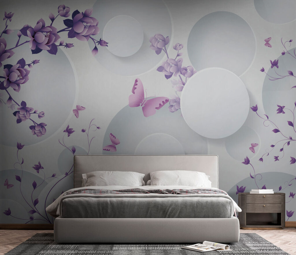 Paarse bloemen en witte cirkels met paarse vlinders in een interieur